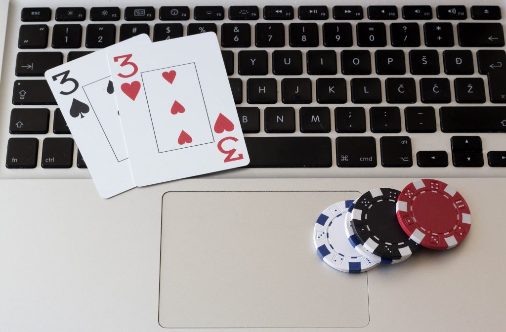play gambling online